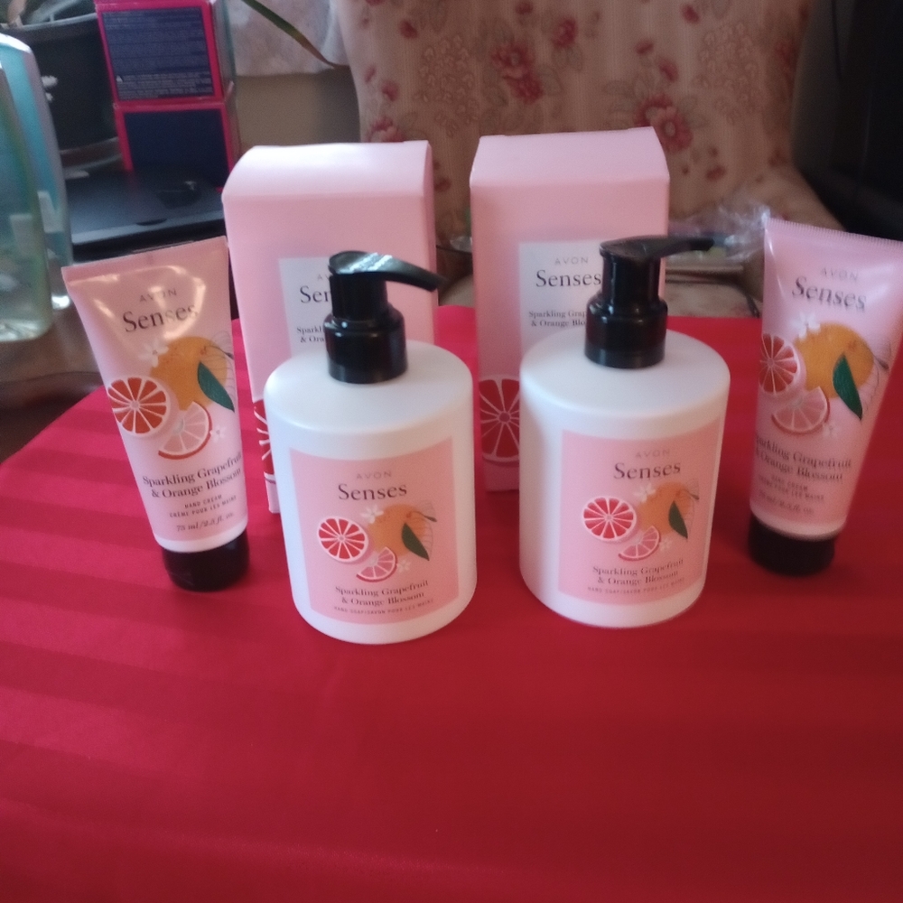 New Avon Senses Sparkling Grapefruit and Orange Blossom set